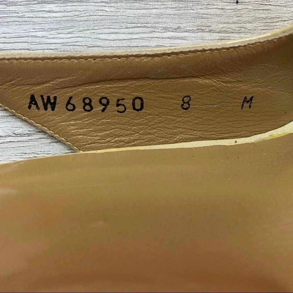 Stuart Weitzman beige patent leather ankle strap platform open toe heels size 8